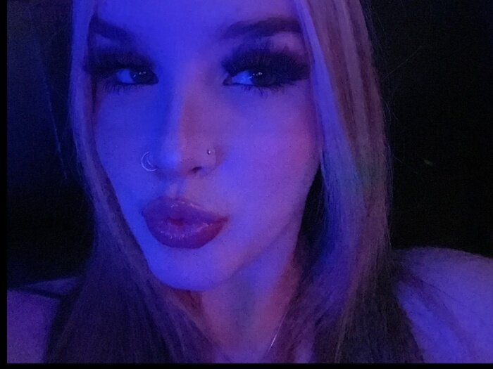 Tinkerbellski (@tinkerbellski), OnlyFans creator