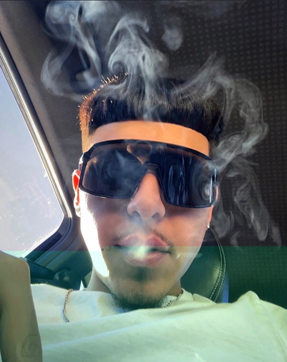 Tinodoesitbetter (@tinodoesitbetter), OnlyFans creator