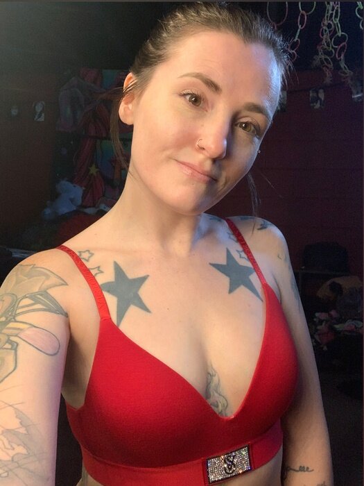 Tinytattedb2020 (@tinytattedb2020), OnlyFans creator