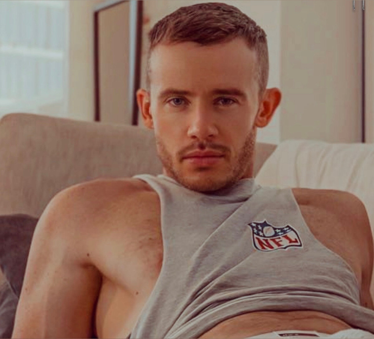 Travis (@tj8hung), OnlyFans creator