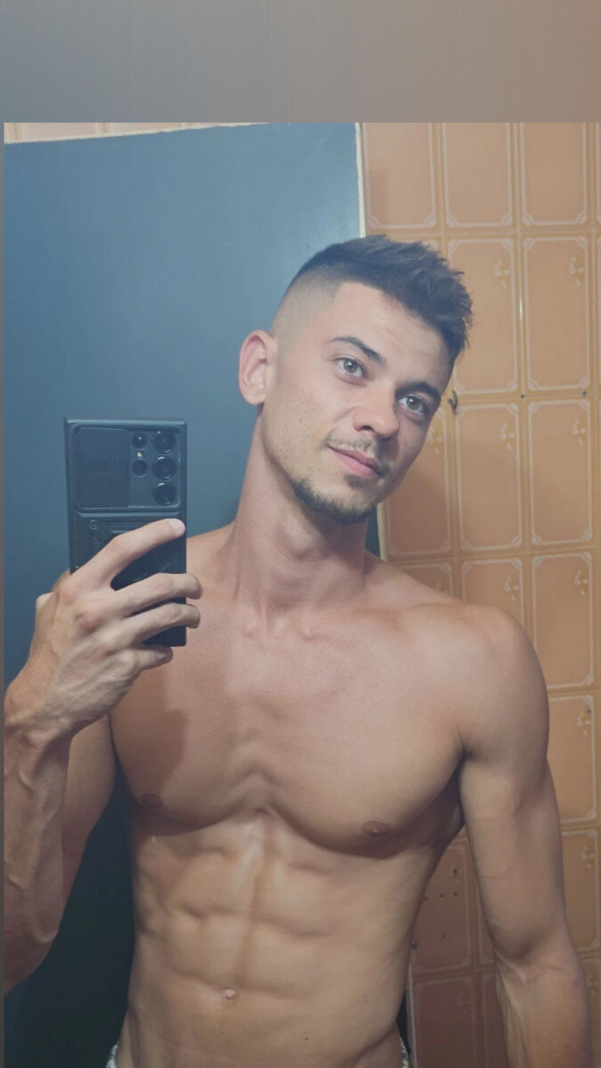 Tommy Cabrio (@tommycabriox), OnlyFans creator
