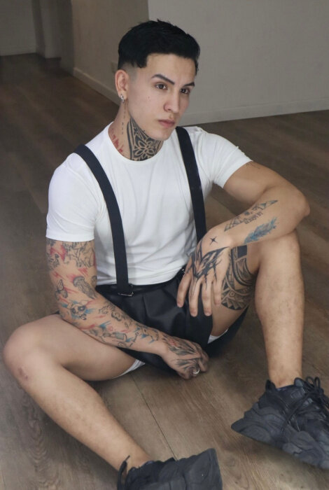 Tomy (@tomy08calderon), OnlyFans creator