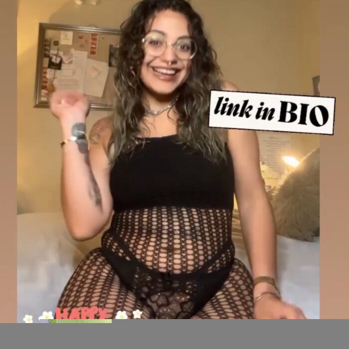 Totallyspy (@totally_spy), OnlyFans creator