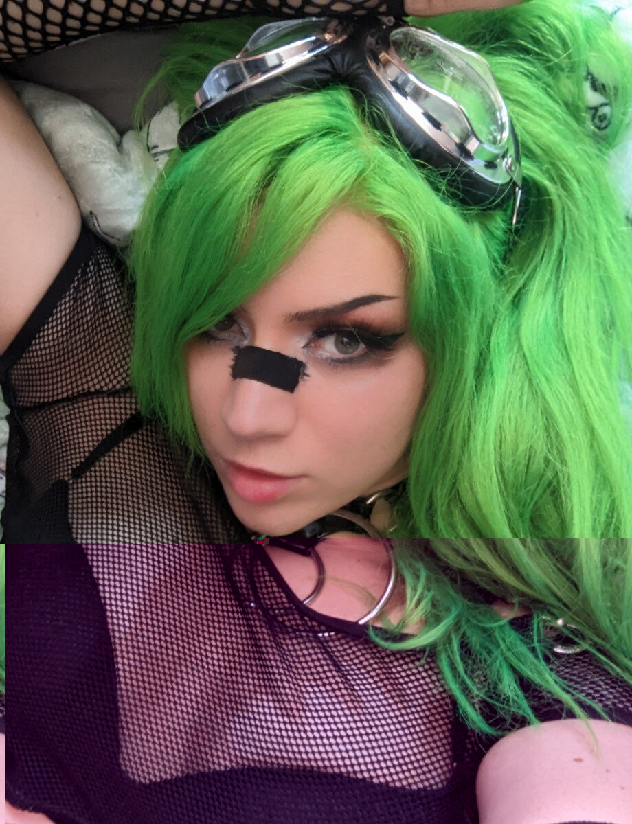 Toxictarnish (@toxic_tarnish), OnlyFans creator