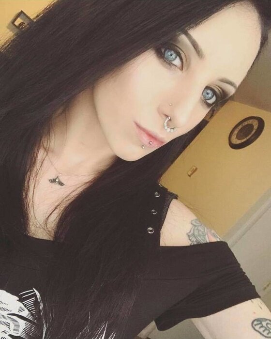 Toxicbeautyx (@toxicbeautyx), OnlyFans creator