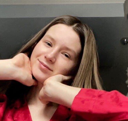Bella (@toxl01), OnlyFans creator