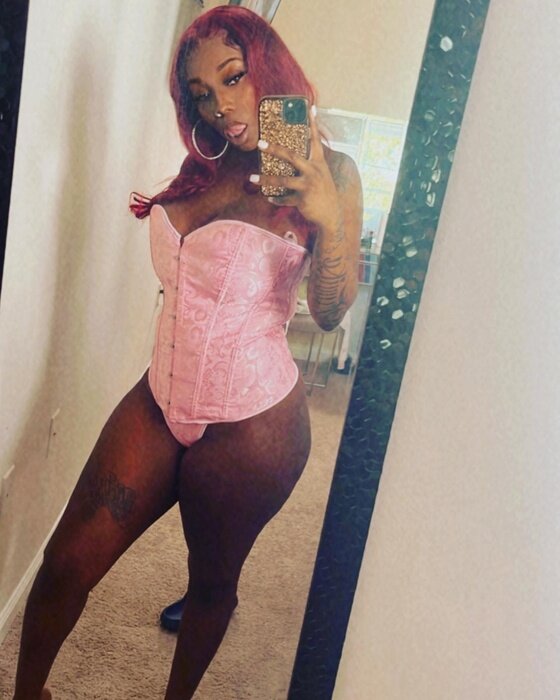 Trapbarbie (@trapbarbie_), OnlyFans creator