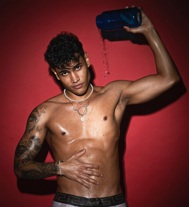 Travisdarkxxl (@travisdarkxxl), OnlyFans creator