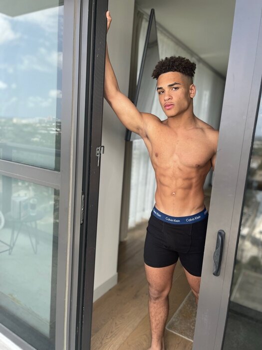 Treyswood (@treyswood), OnlyFans creator