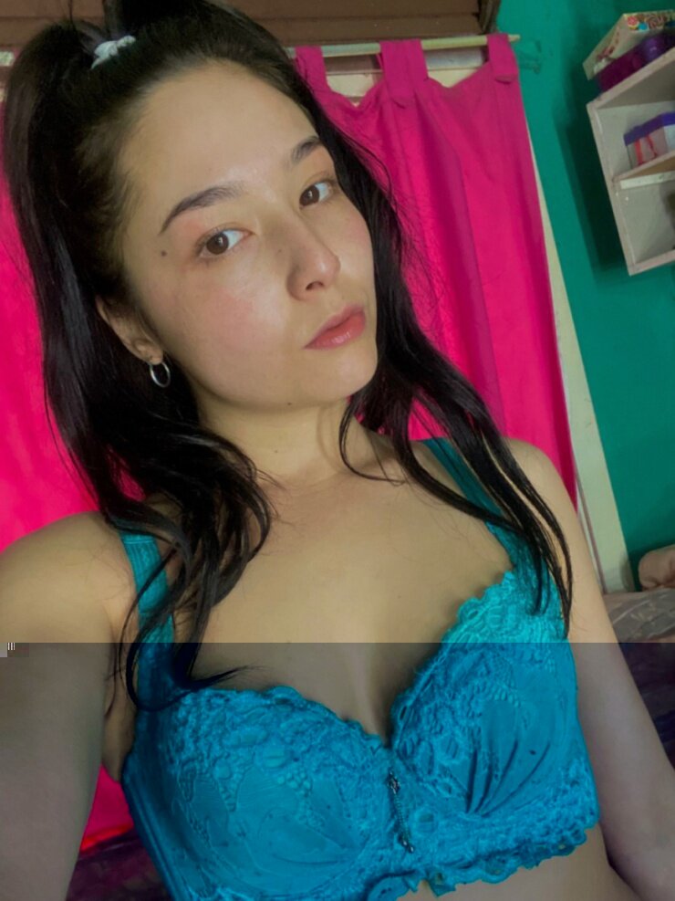 Trini (@trinyok), OnlyFans creator