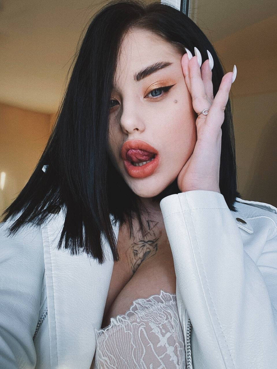 Trishastarr (@trisha_starr), OnlyFans creator