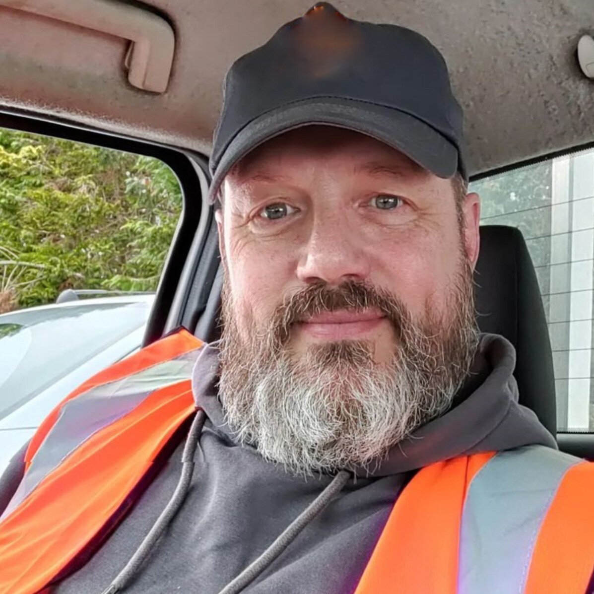 Truckerxxxbear (@truckerxxxbear), OnlyFans creator
