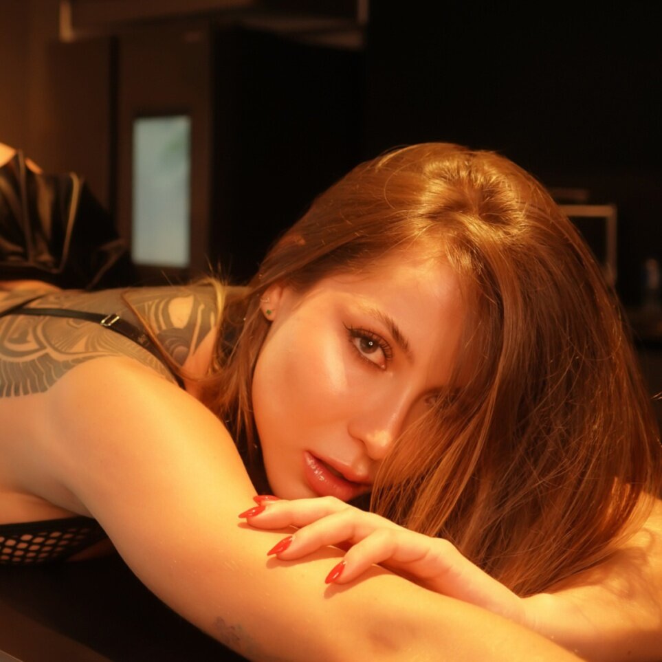 Truekimtylor (@truekimtylor), OnlyFans creator