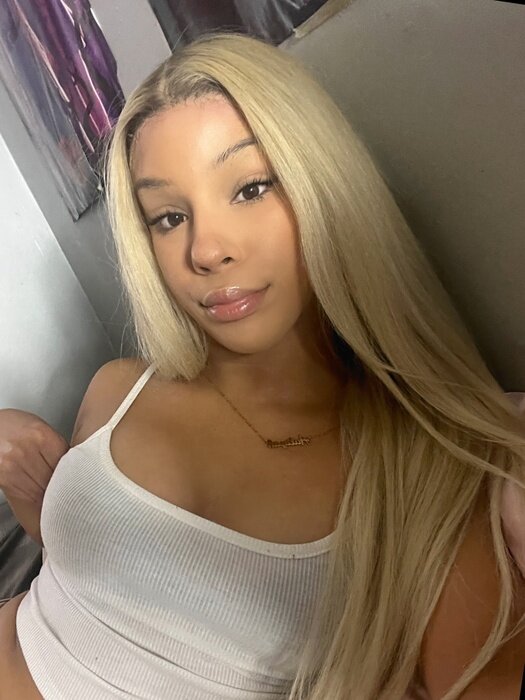 Tsbarbieee1 (@tsbarbieee1), OnlyFans creator