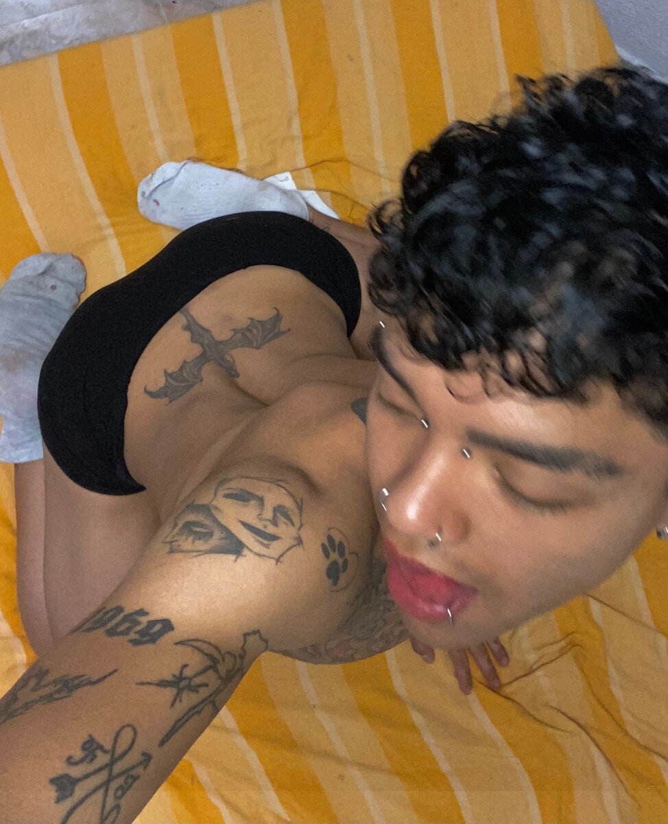 Tudulzuralatina (@tudulzuralatina), OnlyFans creator