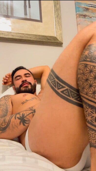 Tumaury27 (@tumaury27), OnlyFans creator