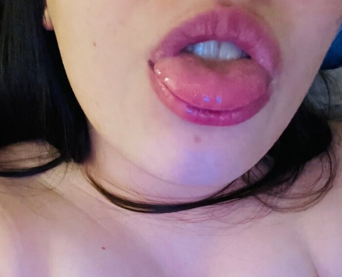 Tvojekacka (@tvojekacka), OnlyFans creator