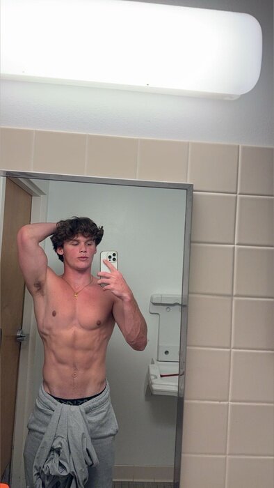 Twentoo (@twentoo), OnlyFans creator