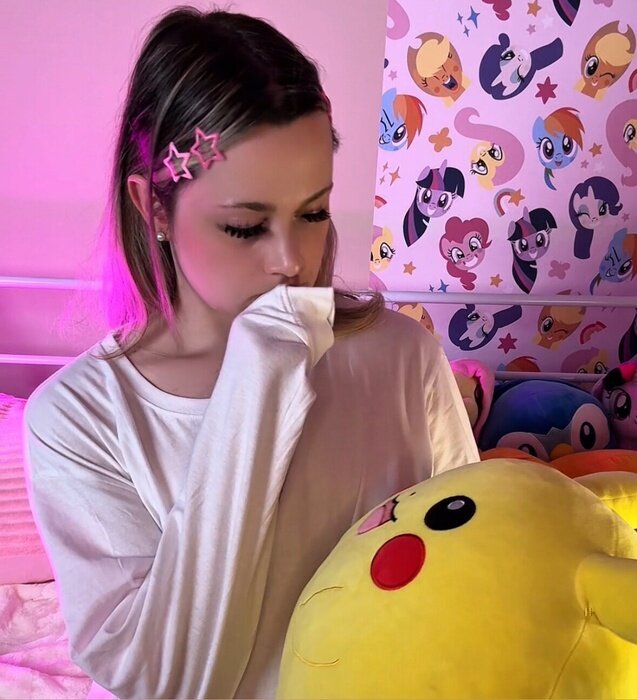 Twilightsroom (@twilightsroom), OnlyFans creator