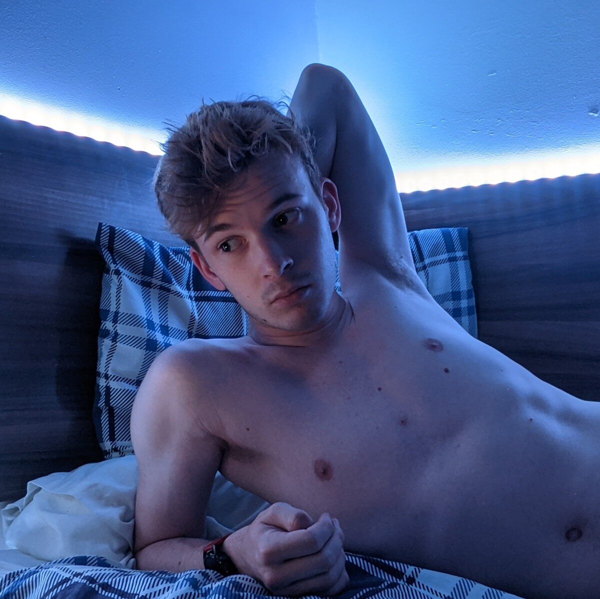 Twinkharryxx (@twinkharryxx), OnlyFans creator