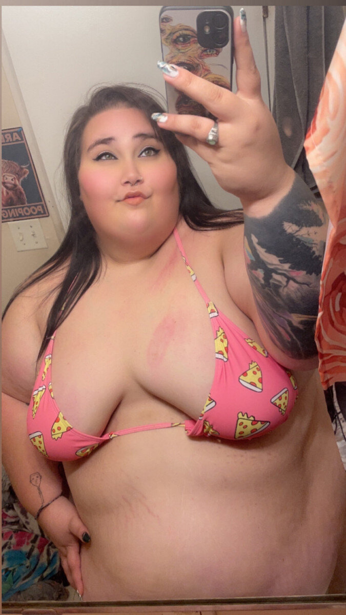 Twinkiebelle (@twinkiebelle), OnlyFans creator