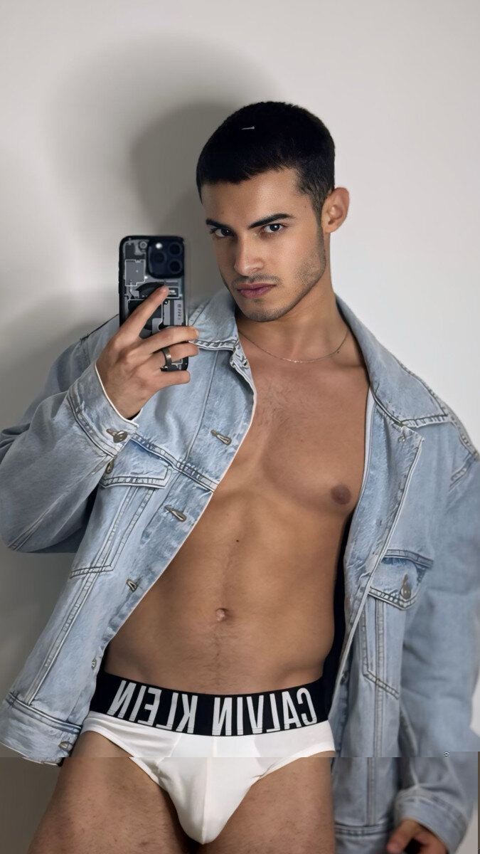 valentin (@twinkvalen), OnlyFans creator