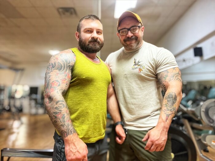 Twobears1cam (@twobears1cam), OnlyFans creator