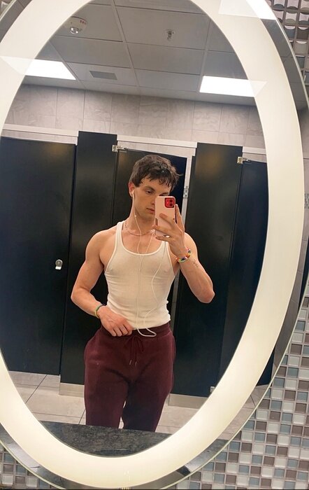 Twunkbubbs (@twunk_bubbs), OnlyFans creator