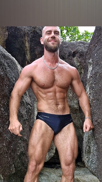 U152183834 (@u152183834), OnlyFans creator