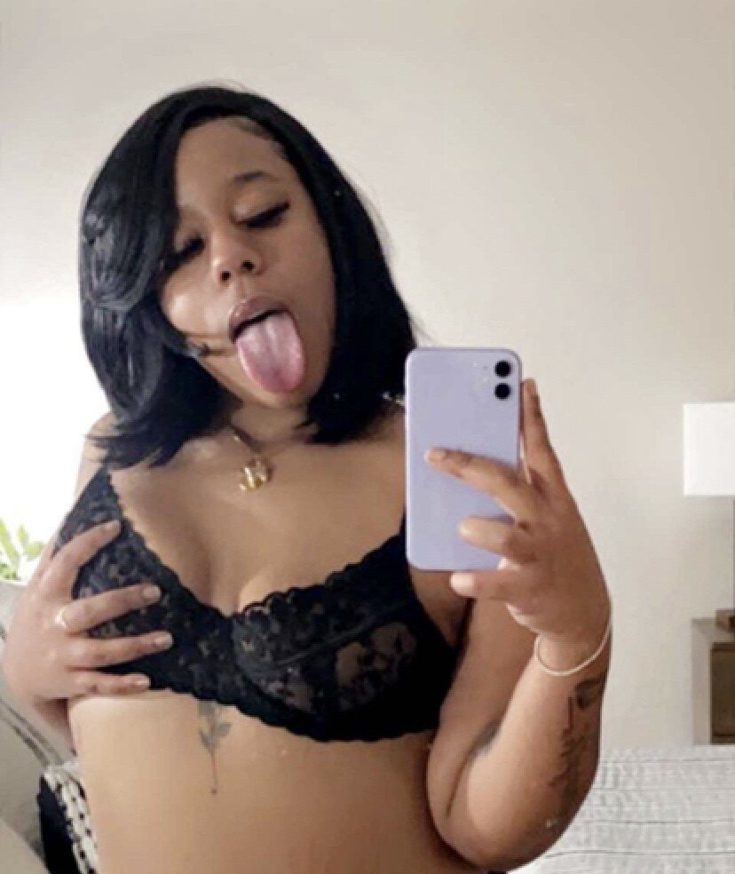 U26138671 (@u26138671), OnlyFans creator