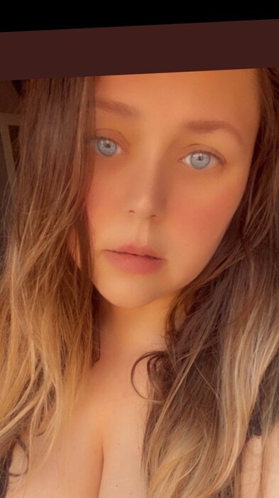 U289252158 (@u289252158), OnlyFans creator
