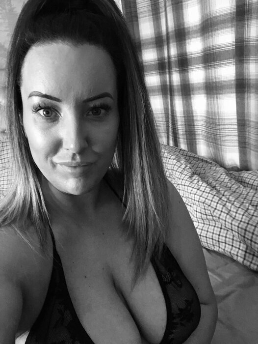 U292276872 (@u292276872), OnlyFans creator