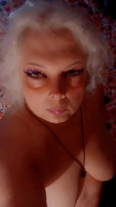 U417879105 (@u417879105), OnlyFans creator