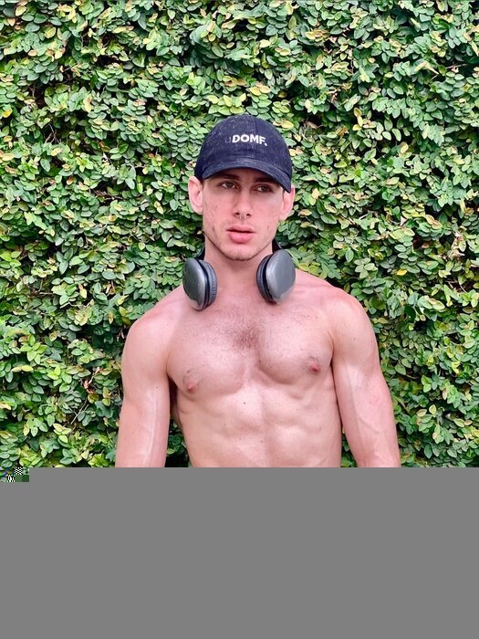 Uaidegoiasfree (@uaidegoiasfree), OnlyFans creator