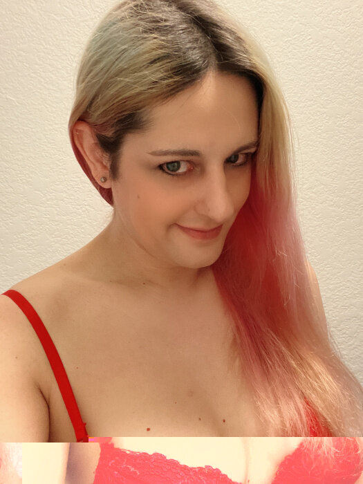 Ughnotheragain (@ughnotheragain), OnlyFans creator
