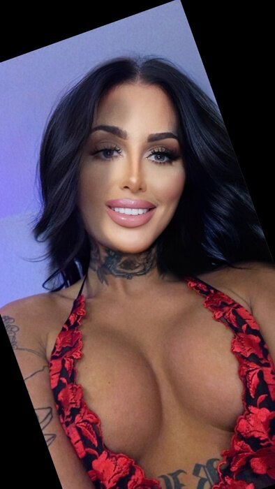 Ukdivine18 (@ukdivine18), OnlyFans creator