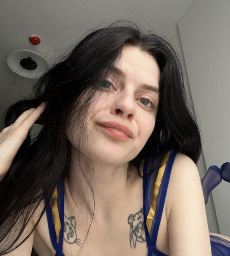 Umermaidskiss (@umermaidskiss), OnlyFans creator