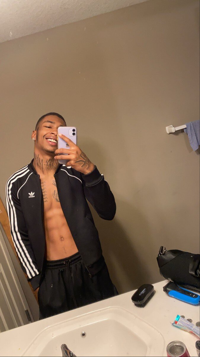 Unikel (@uni_kel), OnlyFans creator