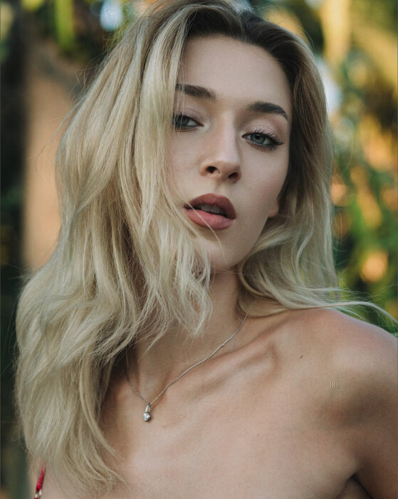 Urcollegelove (@urcollegelove), OnlyFans creator