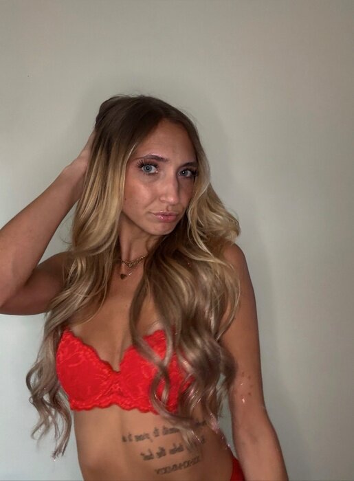 Urfavhannah (@urfavhannah), OnlyFans creator
