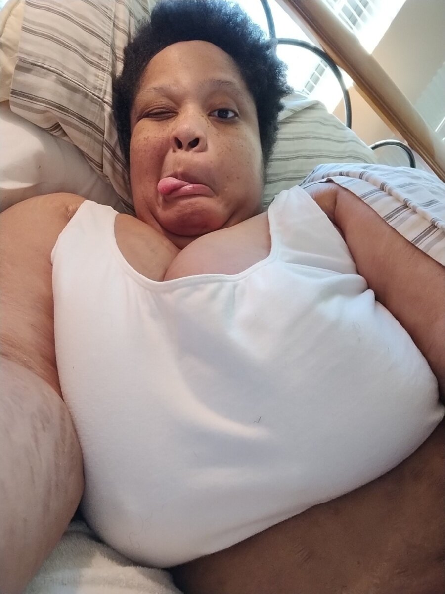 Urfavluvhandles92 (@urfavluvhandles92), OnlyFans creator