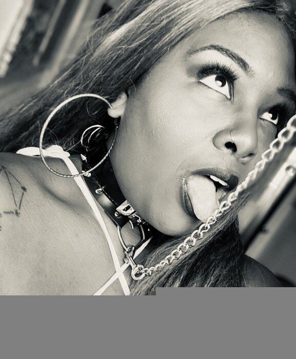 Urgoddessnelle (@urgoddessnelle), OnlyFans creator