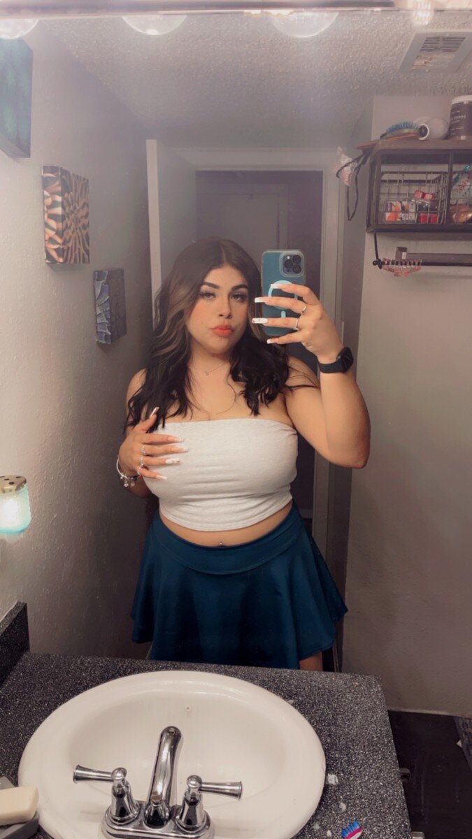 V11elin (@v11elin), OnlyFans creator