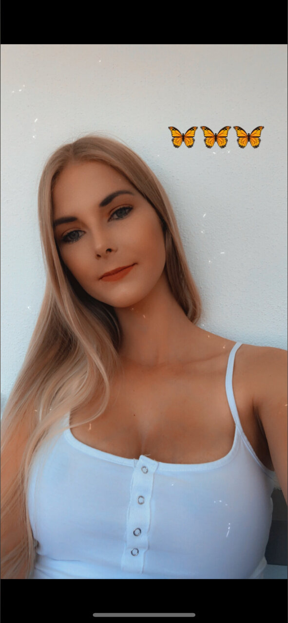 Vaanessaaa98 (@vaanessaaa_98), OnlyFans creator