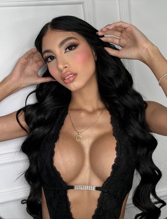 Valeabck (@valeabck), OnlyFans creator