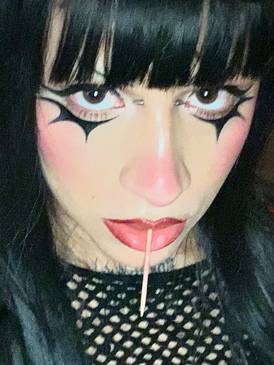 Valleygirlvivian (@valleygirlvivian), OnlyFans creator