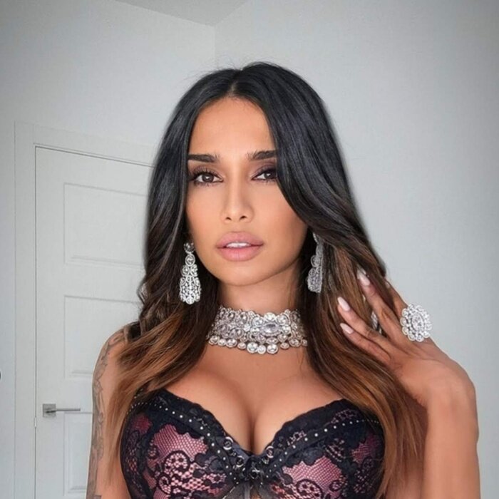 Vanefalcao (@vanefalcao), OnlyFans creator