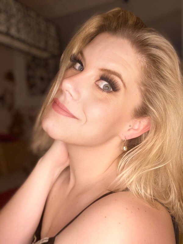 Vanessaobsequious (@vanessa_obsequious), OnlyFans creator