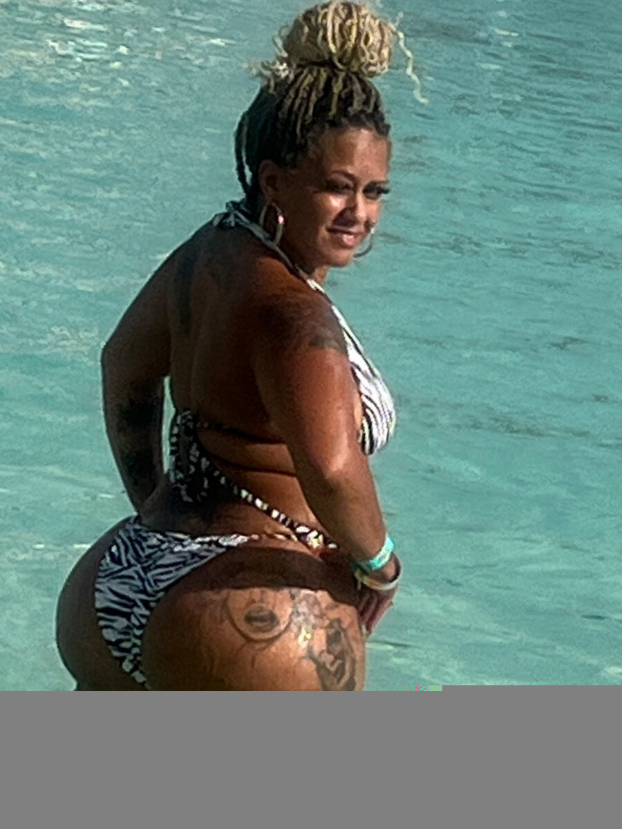 Vanessaamour (@vanessaamour), OnlyFans creator