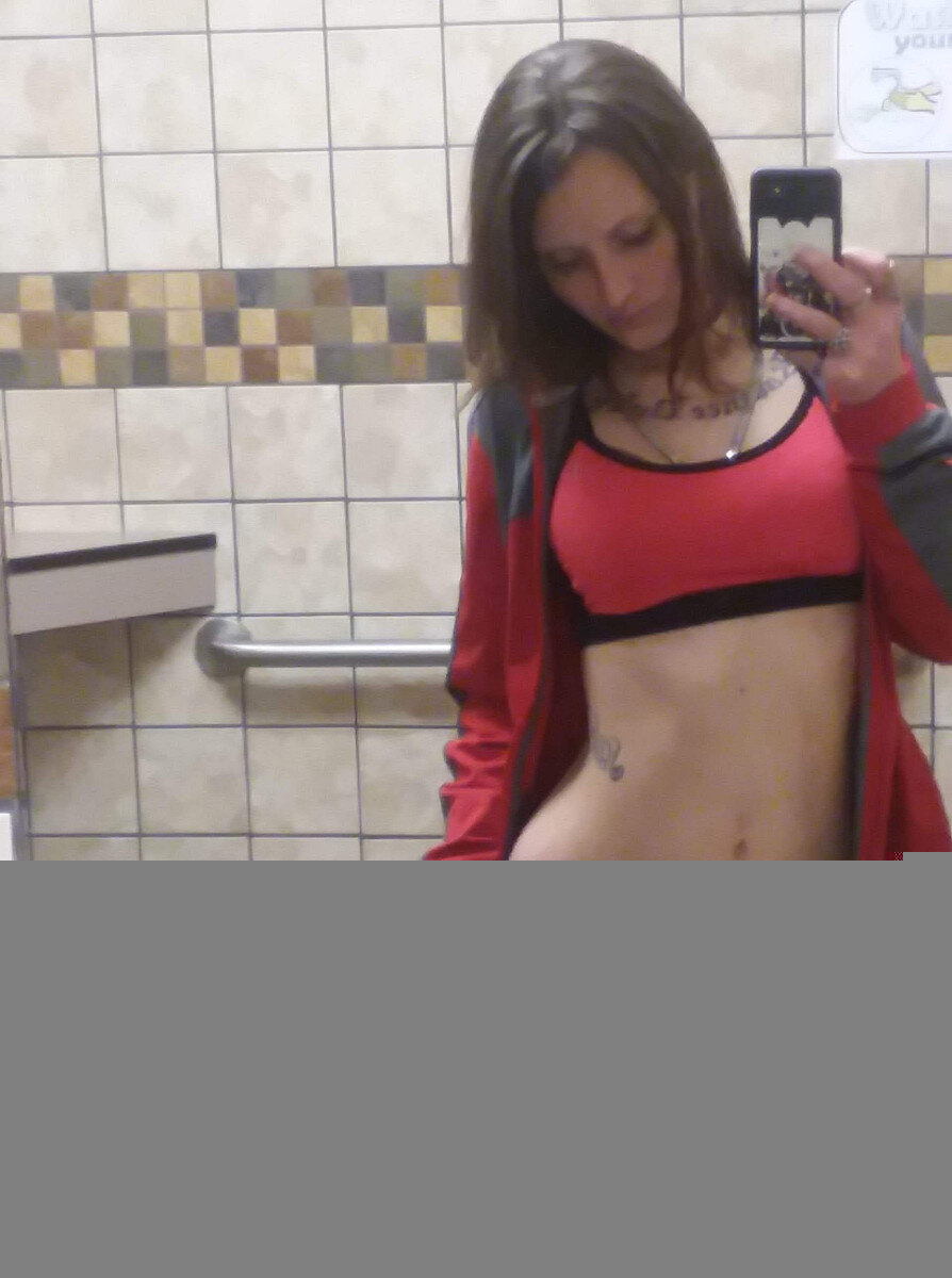 Vanityvixxxen (@vanityvixxxen), OnlyFans creator